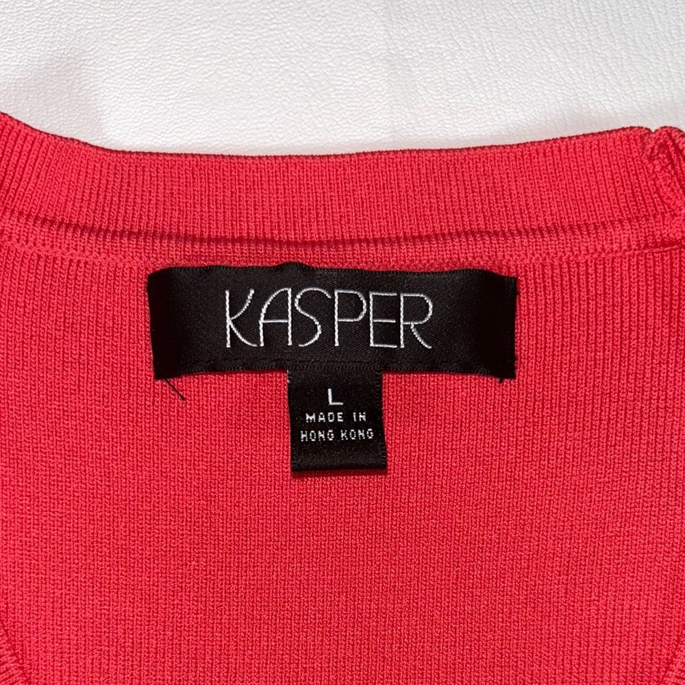 Kasper Women Large Coral Pink Knit Top Short Sleeve Rayon Blend NWOT - Picture 6 of 7